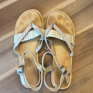 TOMS Lexie Novelty Canvas Sandal, size 7